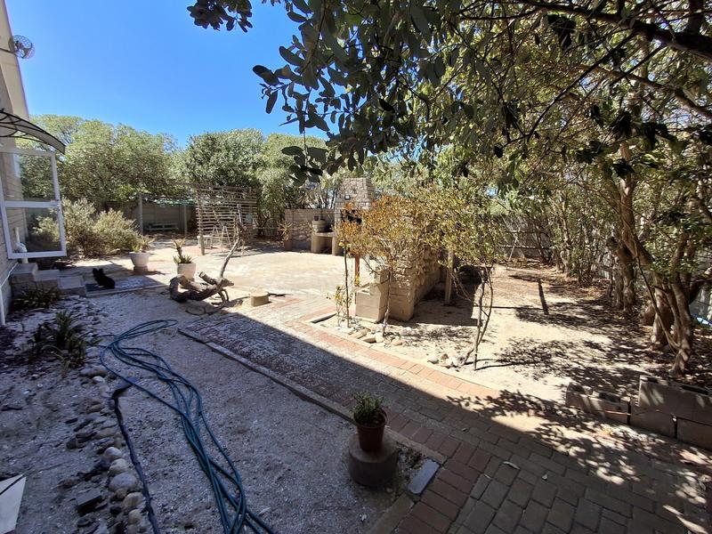 3 Bedroom Property for Sale in Britannia Bay Western Cape